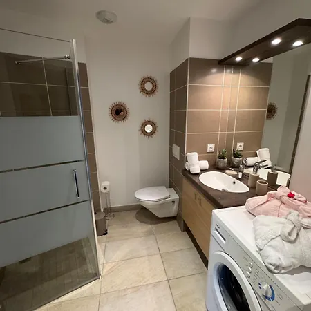 Bella Zen Et Son Garage Au Bord Du 公寓 *